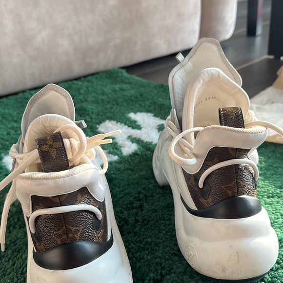 LOUIS VUITTON ARCHLIGHT SNEAKERS 39.5 - Picture 6 of 6